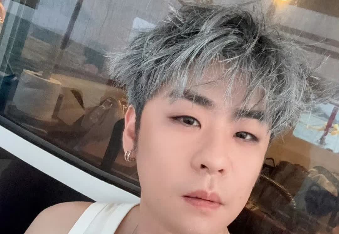 去了泰国几天的@张云雷 ，今晚终于出来发微博了，说出海了，没有晕船，但是吃了晕船