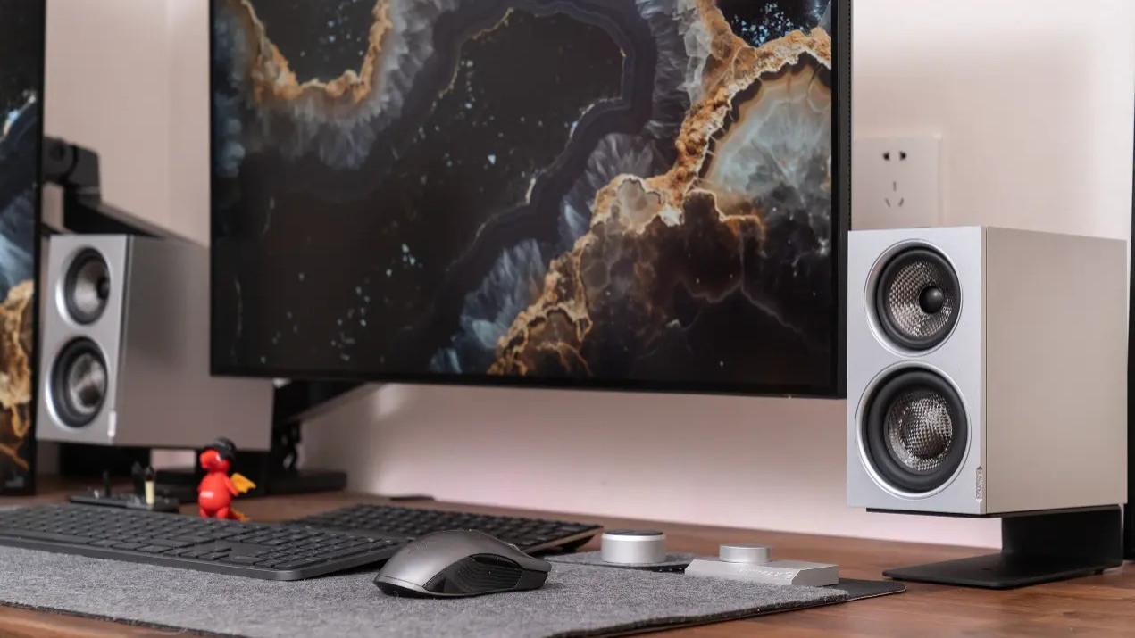 小空间桌面监听就选它！索威 MiniMax3 同轴三分频音箱，声音细腻清晰，定位超精准。