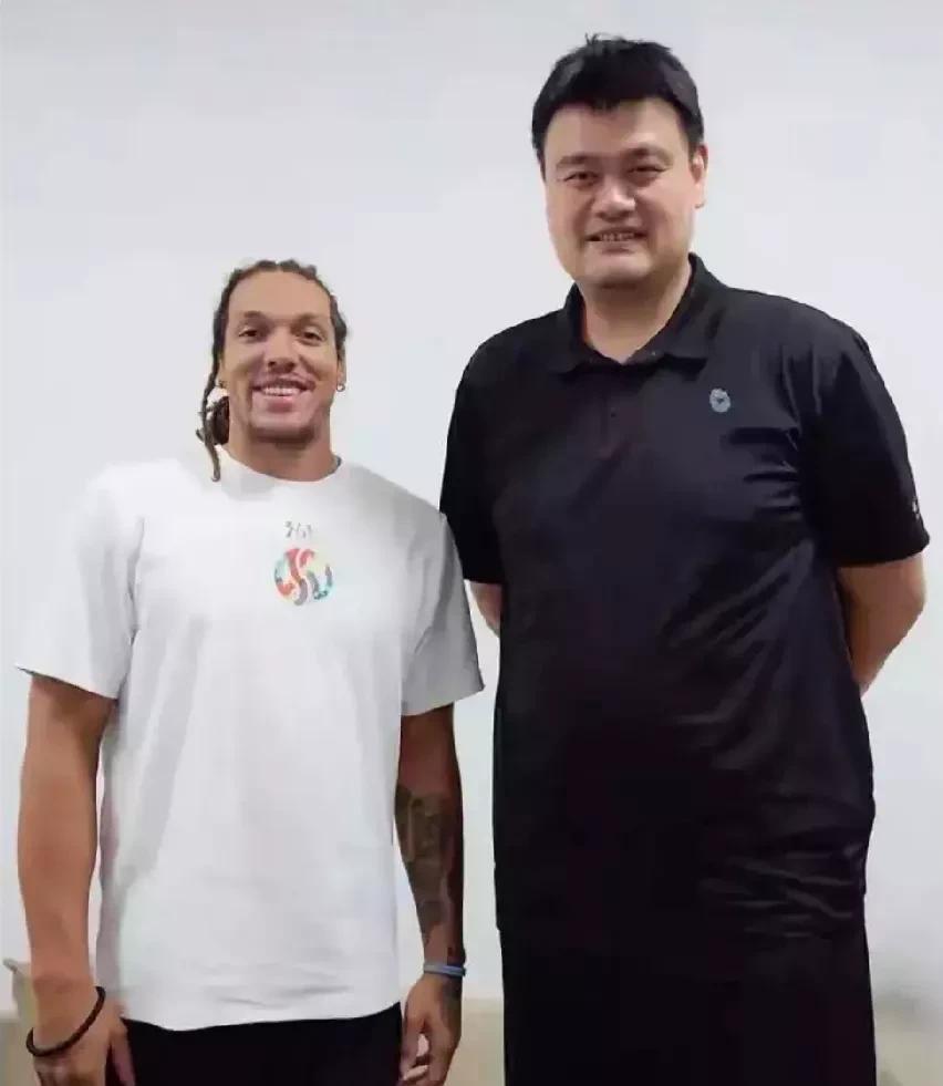 库里走了戈登来，这个夏天NBA球星一个接一个的来，这些人乘NBA休赛的时间来中国