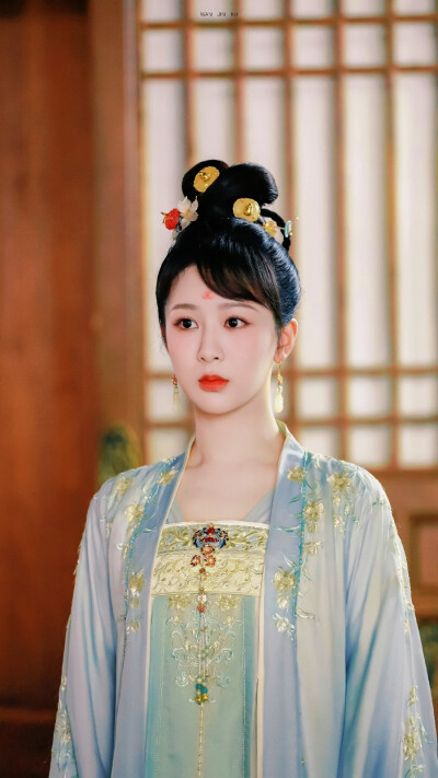 杨紫将出演高智商会功夫的国安女战士？男主角3选1，《对手》班