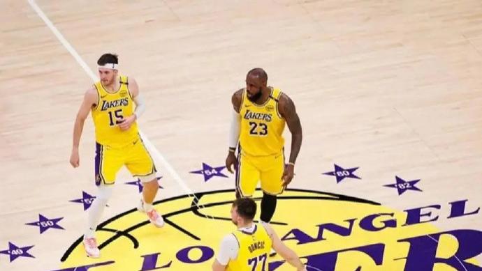 湖人半场领先森林狼23分，詹姆斯19分带队统治比赛