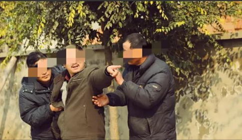 2022年，江苏太仓一男子跟邻居发生争吵，被村民劝架后各自回家，从此不相往来。没