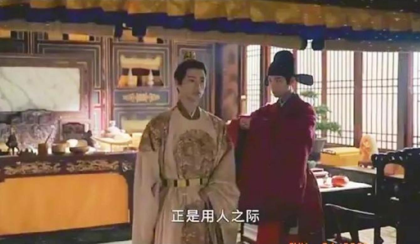 临淄王世子，新上任的小皇帝，是个可可爱爱的少年郎。



这位年轻的君主，容貌清