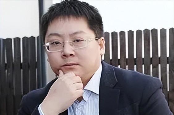 从国内卷走700亿，组建私人武装，“e租宝”暴雷10年后再传新消息。
十年前那个