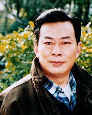 1984年，宝贝儿子患了癫痫病，不久后，王诗槐离婚，和有智力残疾的儿子相依为命，