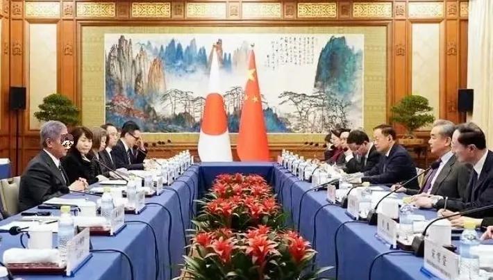 日本不承认中日联合声明具有法律约束力，东方大国当年“不要求战争赔偿”的理由是否站
