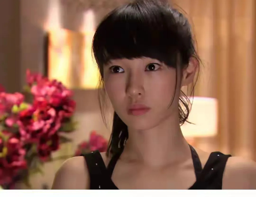 王珞丹白百合谁更美











王珞丹和白百合，娱乐圈著名的撞脸姐妹花