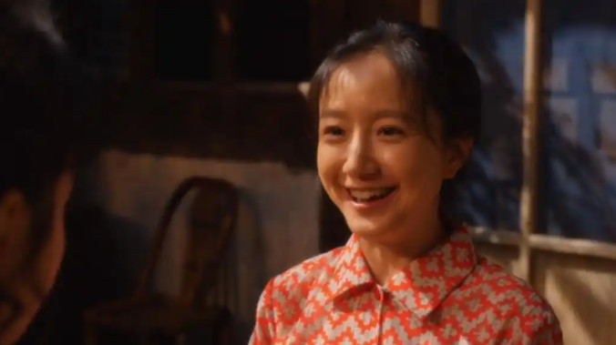 《小巷人家》里的亲情纠葛与成长启示