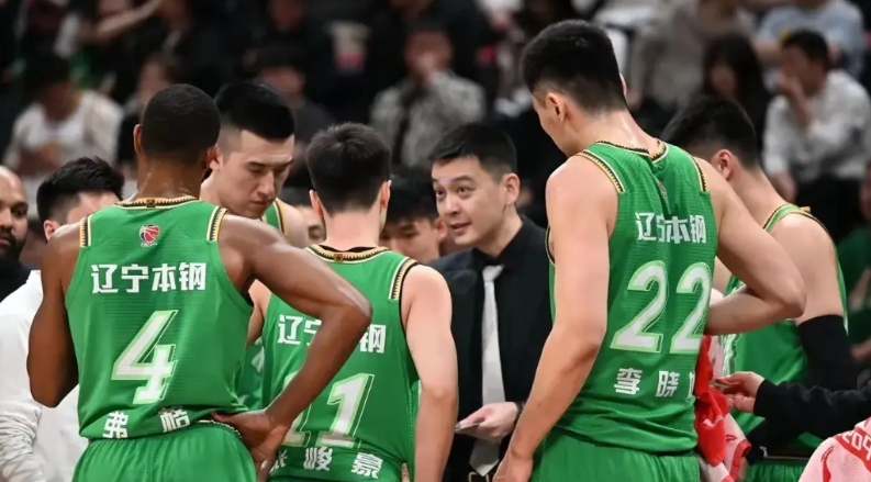 杨鸣现在不玩阴谋直接改阳谋了！那就是一个字“干”，不管面对任何对手直接靠实力说话