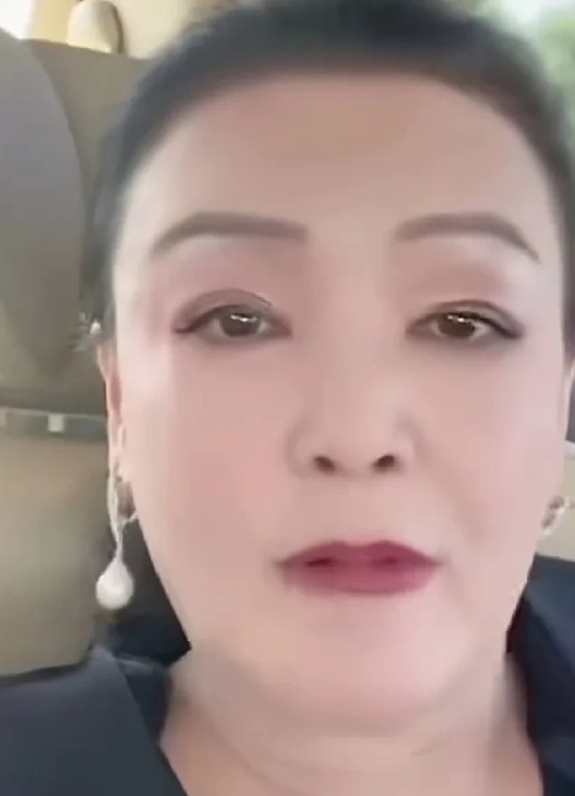 张兰和大 S 有可比性吗？
刚看到有人发了一篇大 S 和张兰的比较
我不知道是男