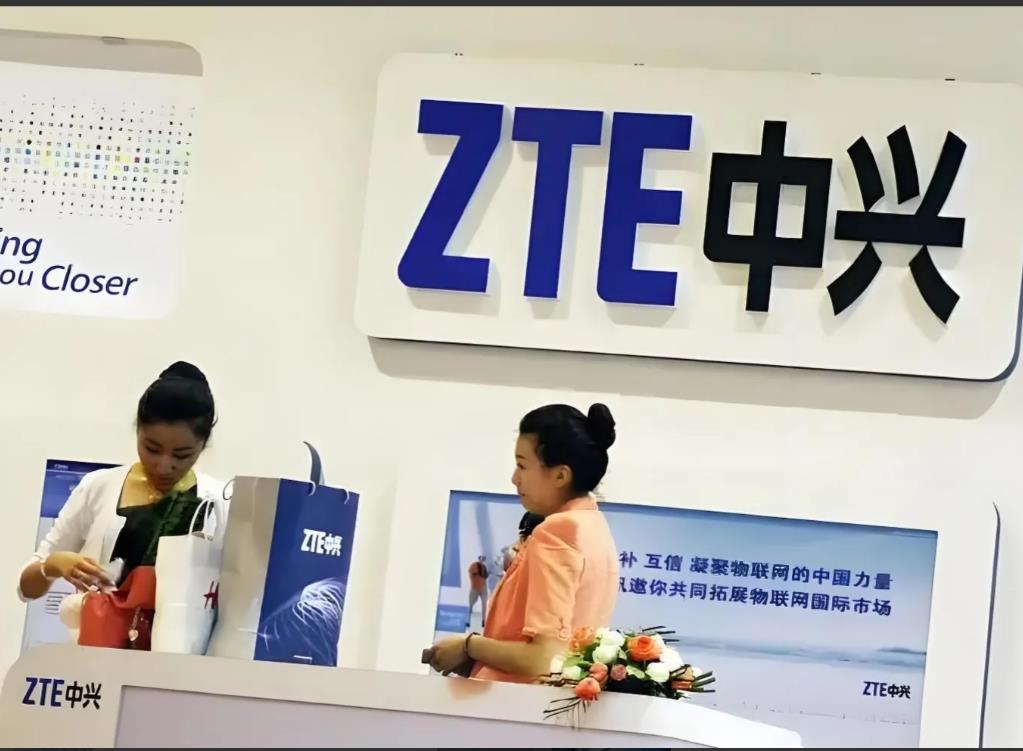 我在中兴上研所工作的时候，发现一个现象：中兴的女生对老外根本不屑一顾！但她们青睐