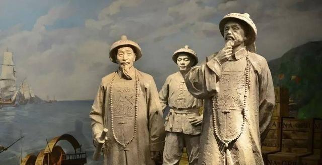 光绪六年，被西北风沙吹了十三年之久的陕甘总督左宗棠回京述职，由于当时慈禧太后正在