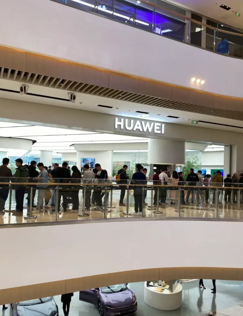 华为才露尖尖角，友商已感受到恐怖
2025年开年，华为手机销量就很猛，尤其是畅享