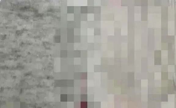 广东，一名女子晚上下班后在夜市买了一条裤子，回到家，她准备试一下的时候，却意外发