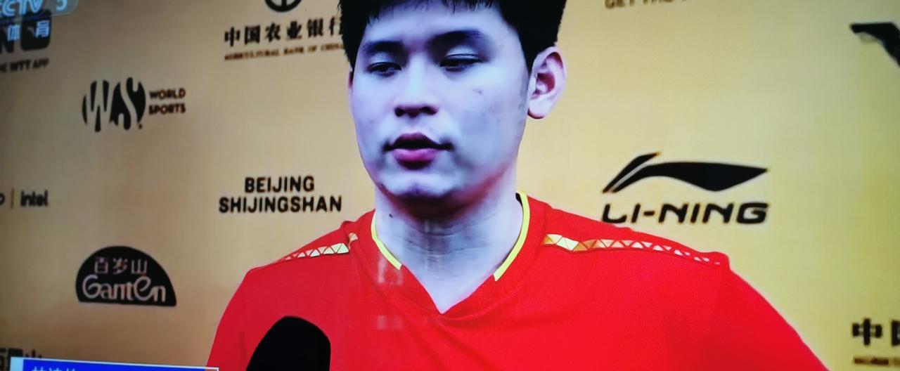 林诗栋横扫宇田幸矢
4：0林诗栋横扫宇田幸矢，比赛结束小石头依然淡定，冷静分析对