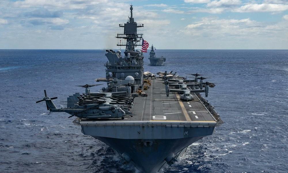 7月20日，美国海军两栖攻击舰（LHA 6）率领的打击群与澳大利亚皇家海军、韩国