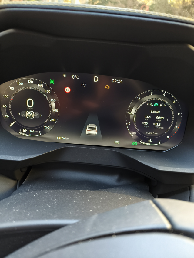 毛病还是不少
四个月换车机屏幕，一年五个月！换氧传感器