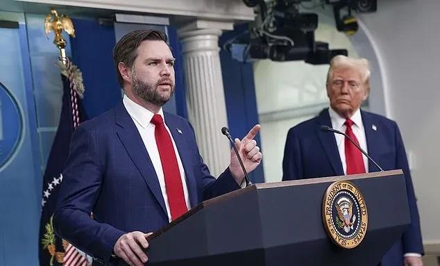 副总统万斯称美国经济很强劲，指责欧洲没把他们当盟友。
他表示欧盟对美国威士忌征收