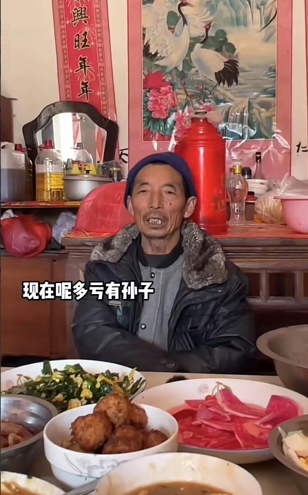 儿子意外触电身亡，儿媳丢下孩子后再嫁，但老人却对儿媳感激不尽！老人：“我儿子去世