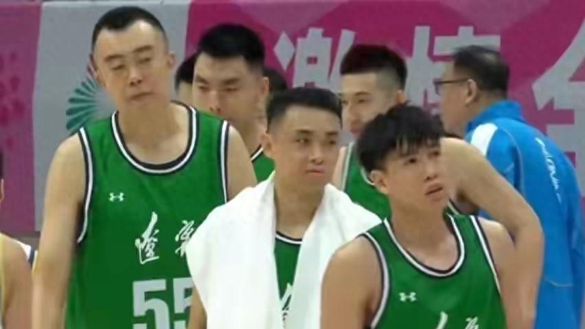 赵继伟伤情更新，韩德军不舍，杨鸣眼圈泛红，高诗岩泪目