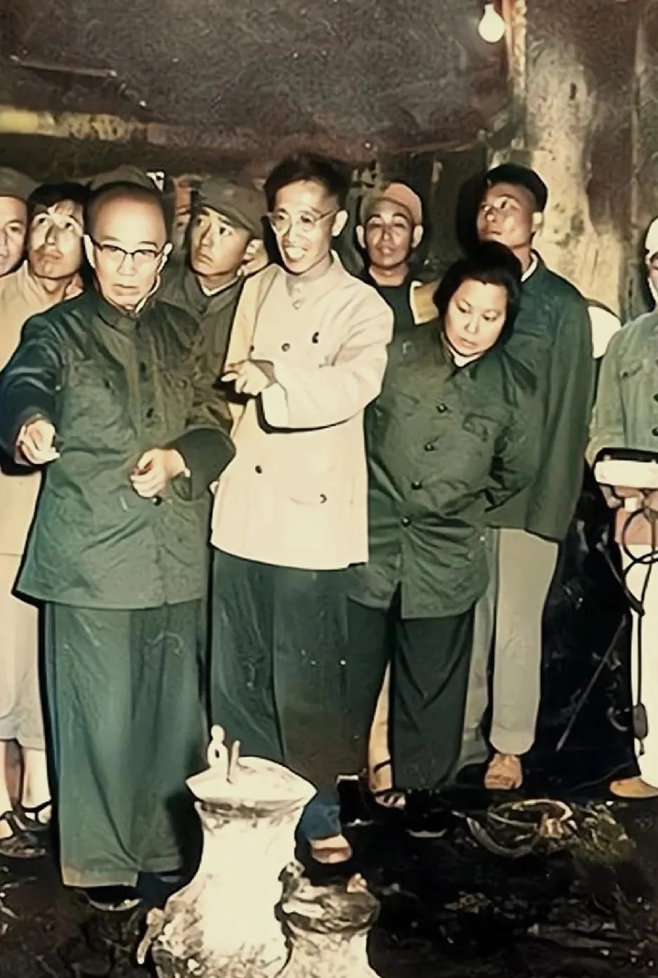 1968年，河北满城汉墓因施工意外重见天日，周总理批示发掘，郭沫若亲自主持。这是