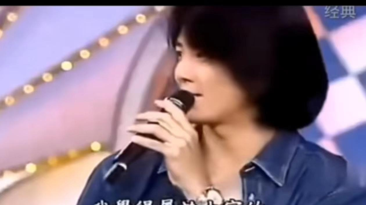 郑伊健钓鱼岛言论惹争议











不可思议！郑伊健竟然说钓鱼岛有一半