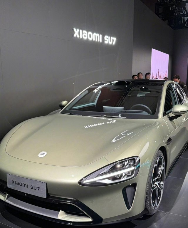 小米的车从一个女生视角，觉得颜值在线
小米的车，颜值在线哦～但是看到车标总感觉还