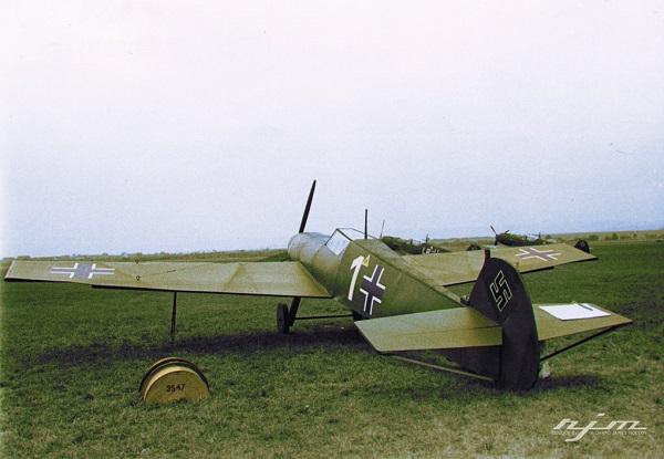木质Bf 109诱饵：德国空军二战期间的巧妙伪装战术