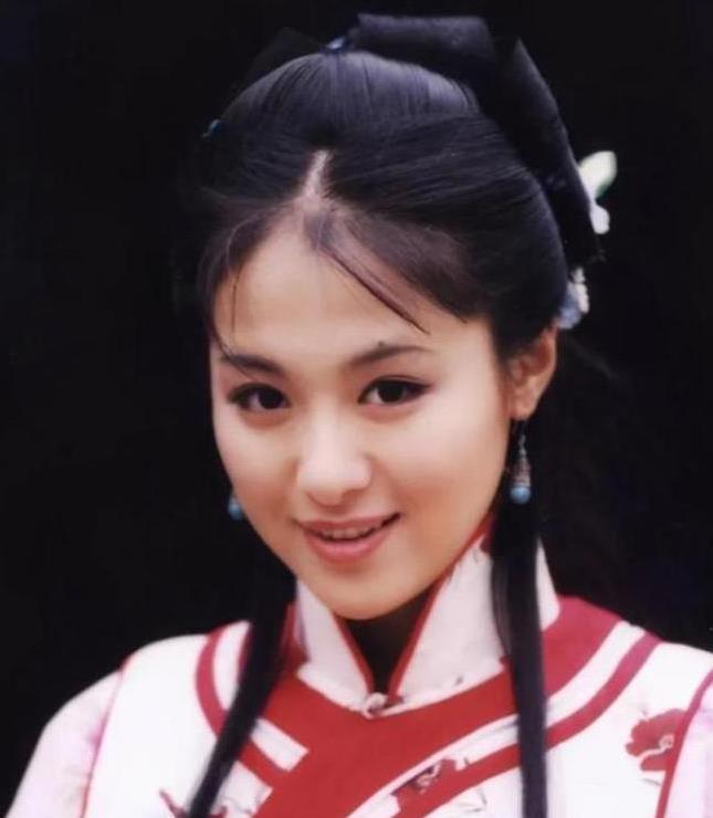 当年，沈傲君与聂远同居6年后，迟迟不见聂远求婚，沈傲君主动出击，没想到聂远说：“