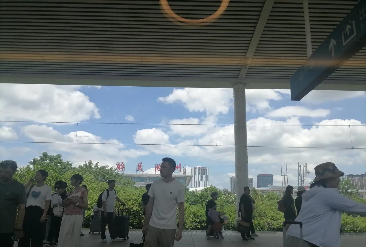滁州还有地铁吗？我在高铁上看见滁州轨道几个字，连滁州都有地铁了？简直不敢相信。