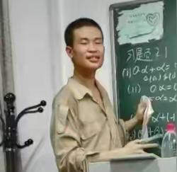 刚刚看到，韦东奕被北大认定为长聘副教授了。
为韦东奕高兴！
这样的出格的优秀人才