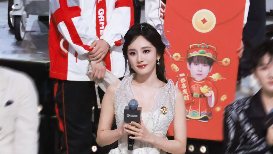 王者十周年，杨幂艾琳造型封神！从峡谷走出来的精灵