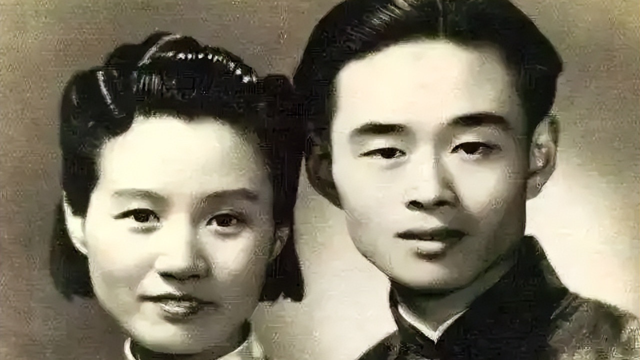 他们相恋10年，成婚两年，她却为他守寡53年，没有再婚