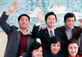 认出这六位央视春晚主持人？你绝对是超级影迷！

 红衣女子似姜黎黎，年代美人难掩