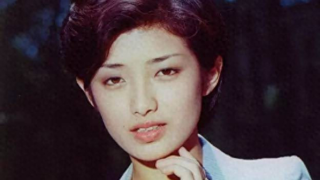 被唱衰44年的女强男弱婚姻，成了娱乐圈最狠打脸样本