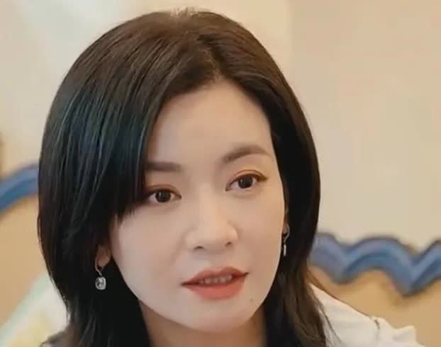 为什么李晟之前一直火不了？

我现在终于懂了。

跟她演技的水平压根没关