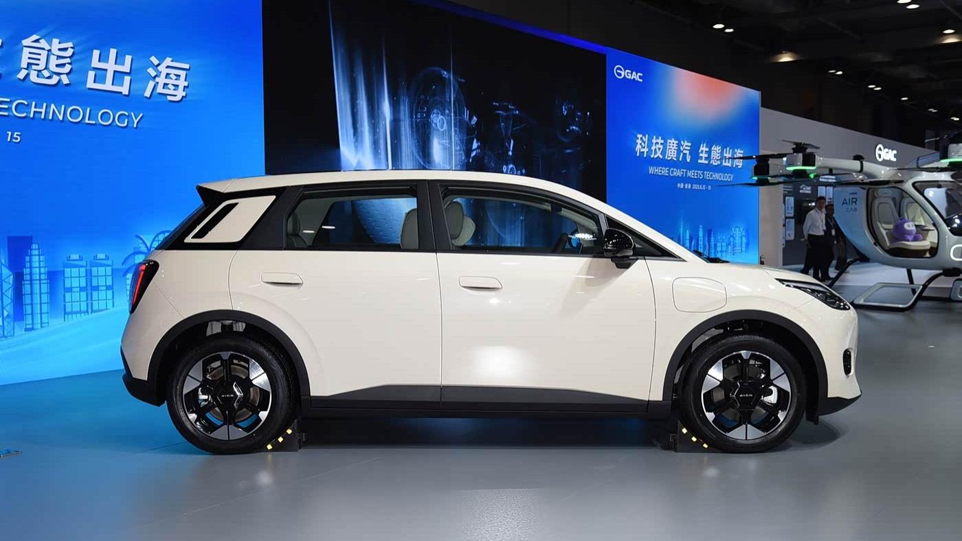 纯电续航500km，售价4.99万，广汽不赚钱，要和车主交朋友？