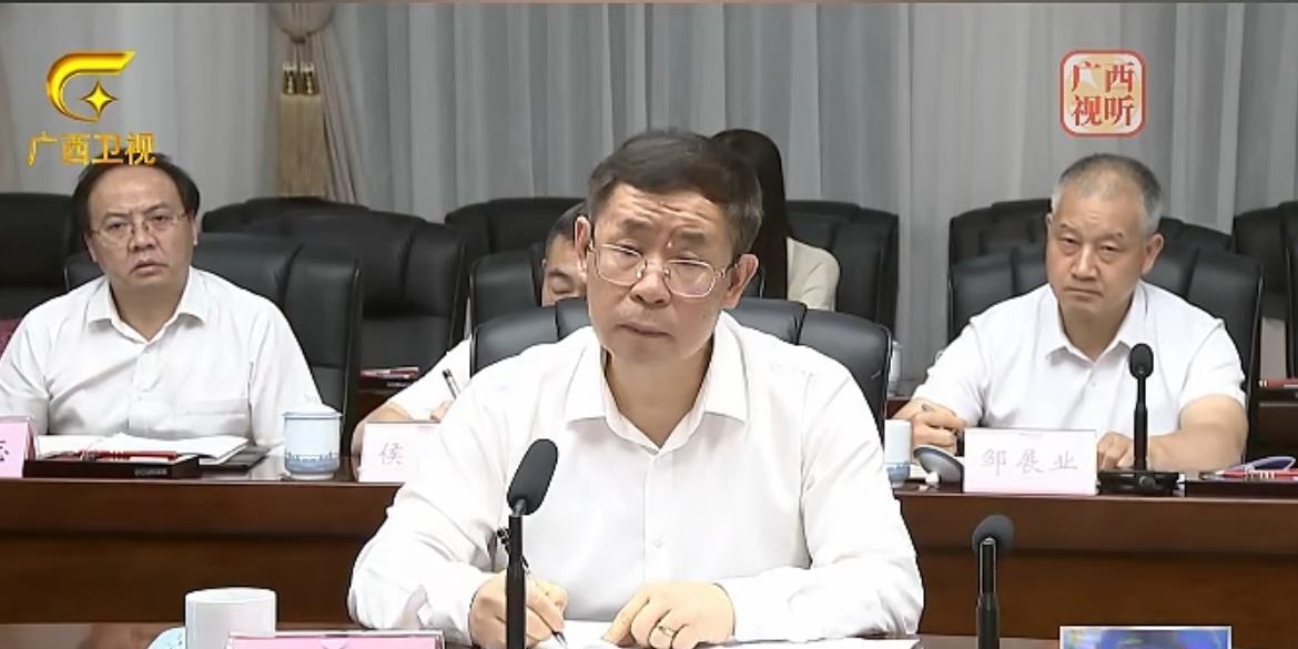 8月4日，广西壮族自治区领导在南宁分别会见用友网络科技股份有限公司董事长兼CEO