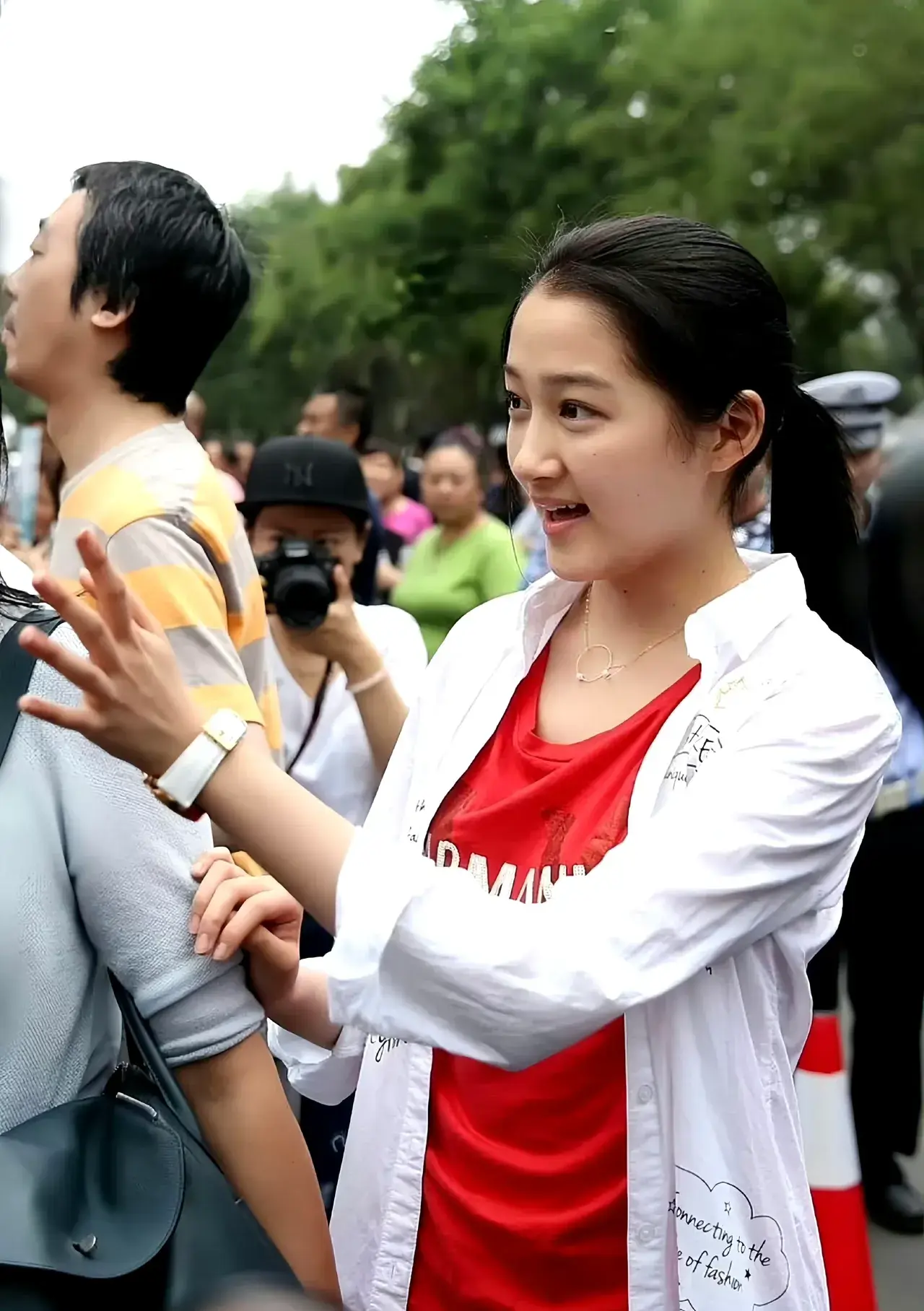 关晓彤当年高考的样子，满脸的清纯与可爱