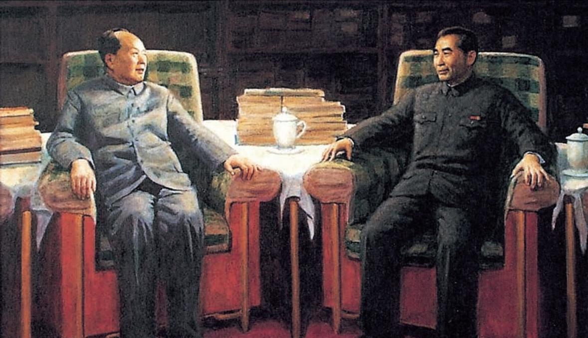 1974年8月20日，毛主席在武昌东湖客舍同汪东兴、李先念谈话。
毛主席讲了几句