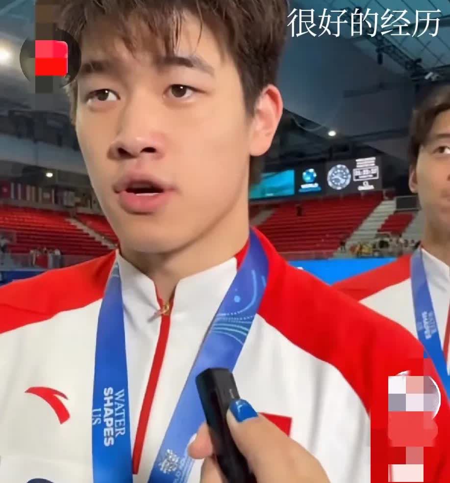 世锦赛男子4✖️200摘银，看老将的力不从心！假如开棒的季新杰再快一丁点，假如汪