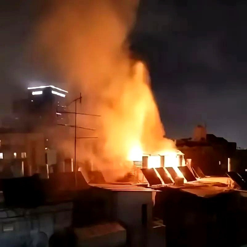 西方失去军事优势，不敢打仗了











---









