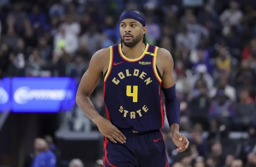 所有都知道勇士为什么输，只是管理层舍不得而已。

勇士输给开拓者，库里依旧强势，