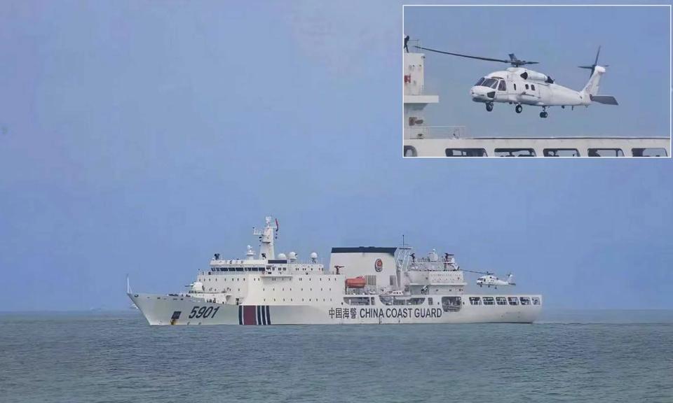 直-20首次部署南沙舰，万吨级海警船搭载中型军用直升机，中国海警执法能力实现质变