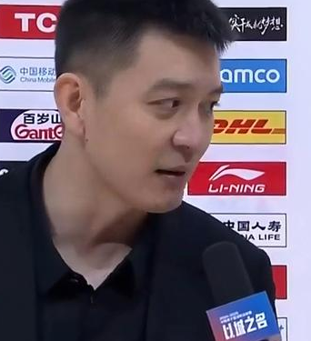 辽宁男篮主教练杨鸣谈球队大胜深圳，他表示：打深圳这种球队根本没有参考价值，我们还