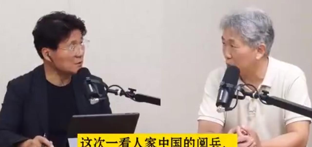 韩国专家吐槽，美国被中方阅兵吓破胆，把日韩都抛弃了！
“当99A主战坦克整齐划一