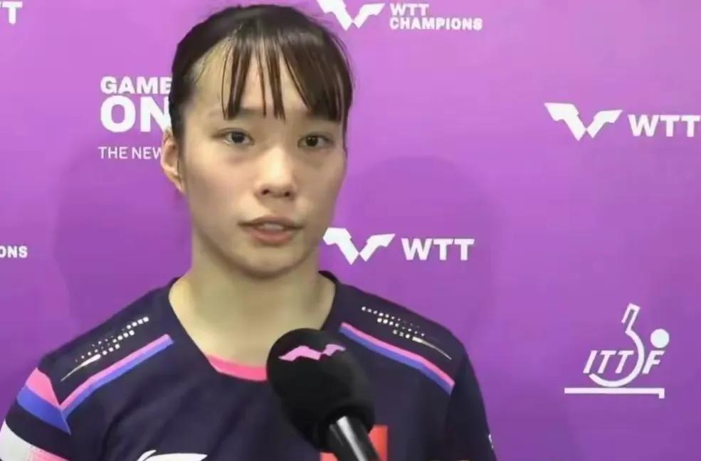 石洵瑶拼掉大藤沙月
瑞典大满贯女单1/4决赛，石洵瑶挑战大藤沙月。
当记者采访她