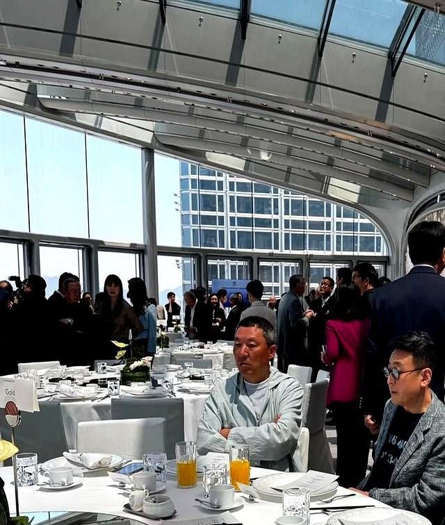 说起章泽天，大家对她的印象就是美，自从她嫁给刘强东后，生活就变得特别低调，网友们
