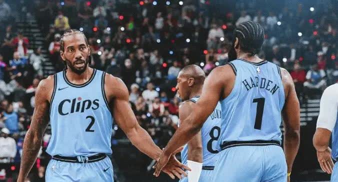 伦纳德拿周最佳竟全靠火箭？
NBA上周西部周最佳公布，快船的伦纳德当选，着实让