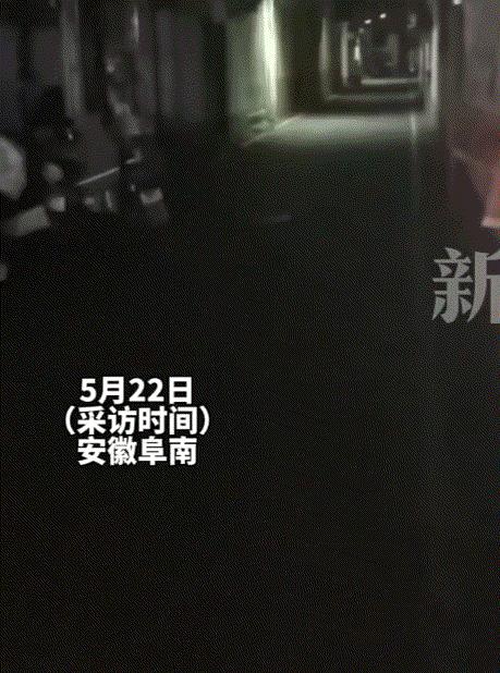 暖心。安徽，一小学生捡到手机后主动归还失主，而细心的失主大哥也发现孩子还手机时走